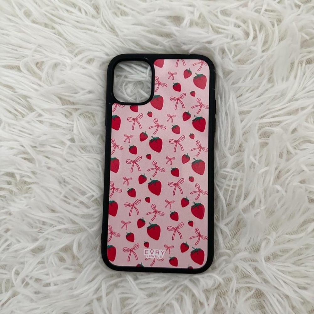 iphone 11 case 🎀🍓